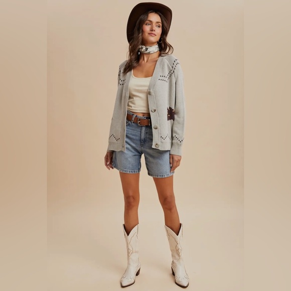 Light Gray Horse Intarsia Sweater Cardigan - Picture 4 of 7